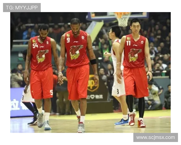 CBA激战广东队迎战青岛麦迪全力争胜展现篮球魅力